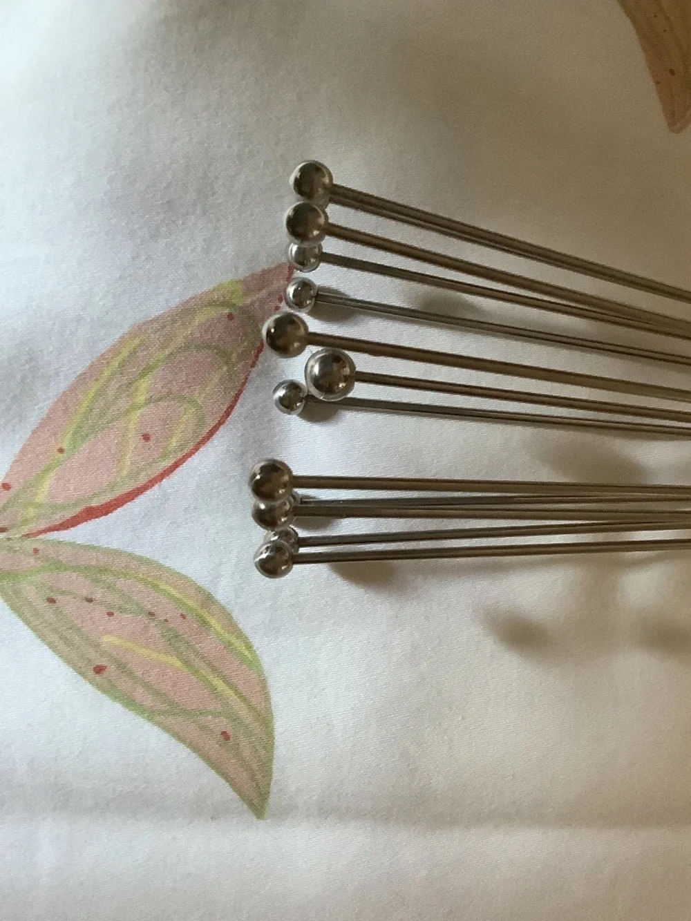 WILLIAMS SONOMA BALL WHISK * BEAD TIPPED DESIGN * BRAND NEW